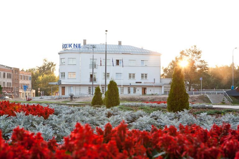 Kolonna Hotel Rēzekne Exterior foto