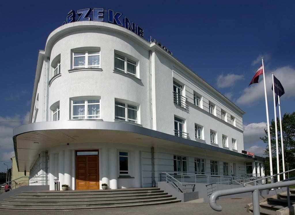 Kolonna Hotel Rēzekne Exterior foto